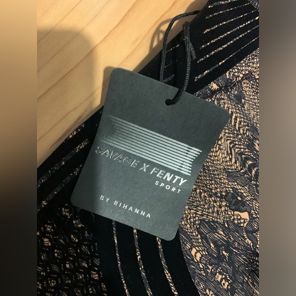 Savage X Fenty Sport by Rihanna - NWT Special FX High-Waist Legging - Si… - Picture 10 of 11